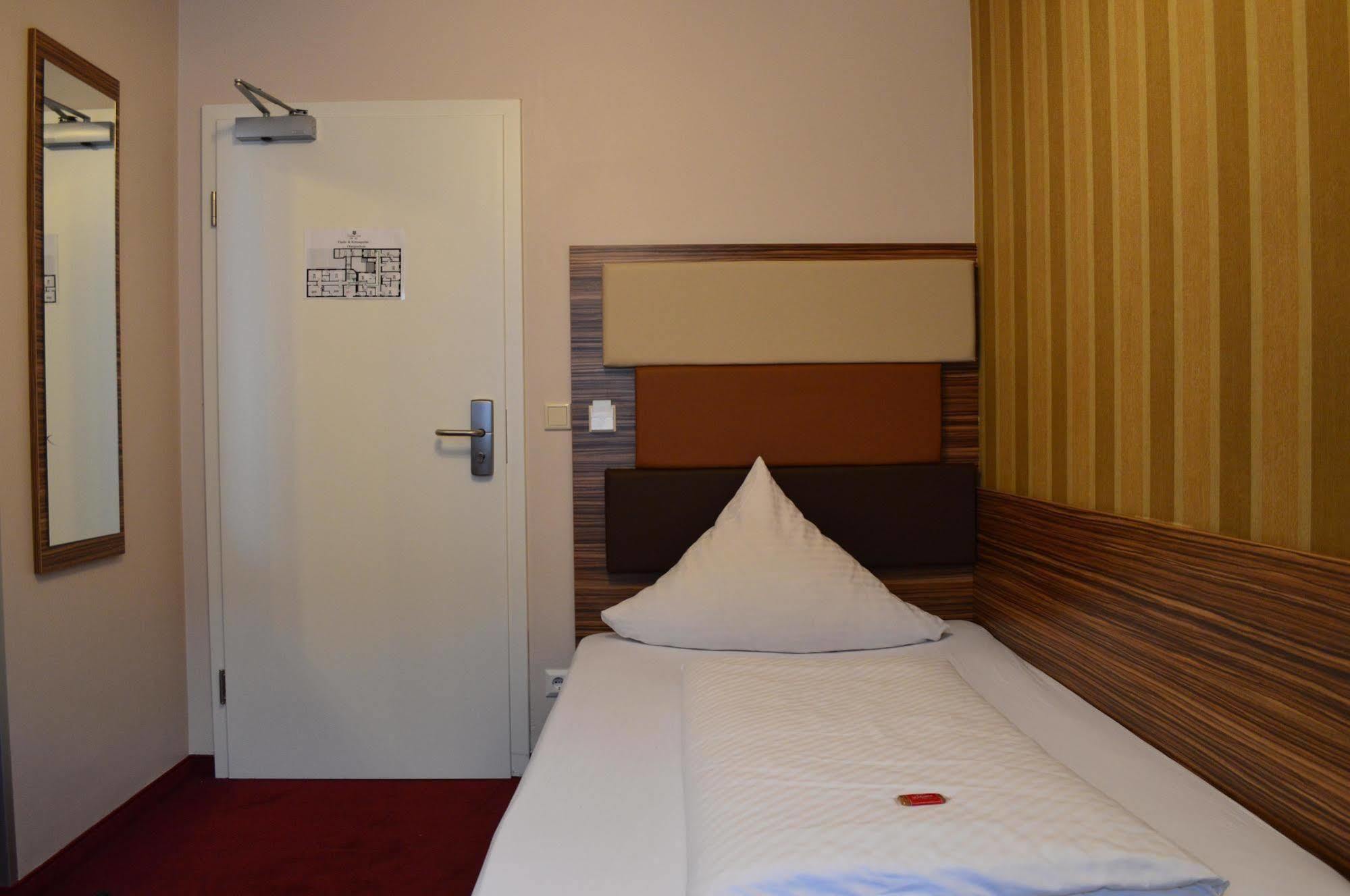 Erde Hotel Erlangen Dış mekan fotoğraf